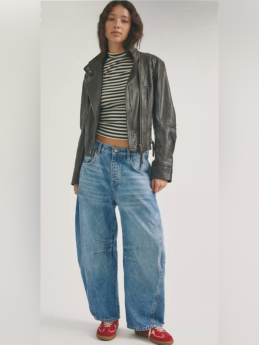 We The Free Lucky You Mid Rise Barrel Jeans Button Fly Size 32